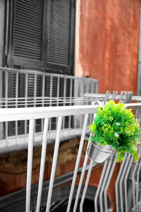 Casa Viscardi Apartment Napoli Bagian luar foto